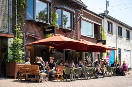 Rembrandtplein (marktstraat)